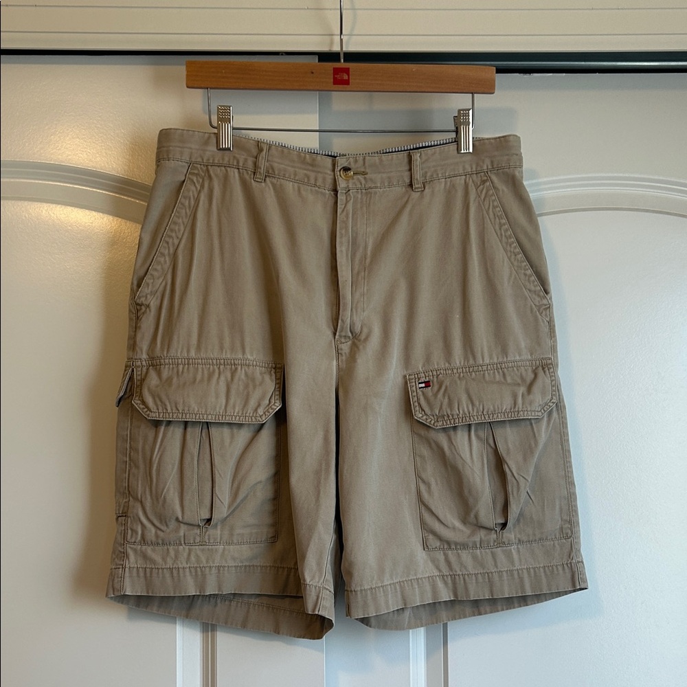 Men’s Y2K 2002 Tommy Hilfiger Khaki Cargo Shorts Size 34